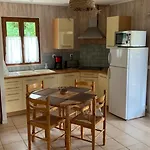 Mas D'ambayrac D' Hotes Et Chalet