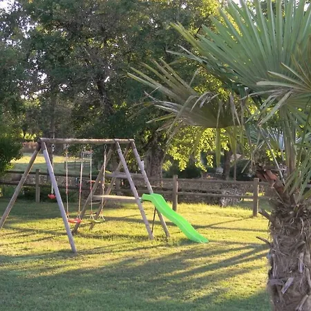 Σαλέ Mas D'ambayrac D' Hotes Et Promilhanes