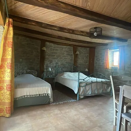 Mas D'ambayrac D' Hotes Et *