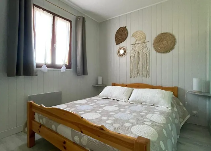 Alpstuga Mas D'ambayrac D' Hotes Et *