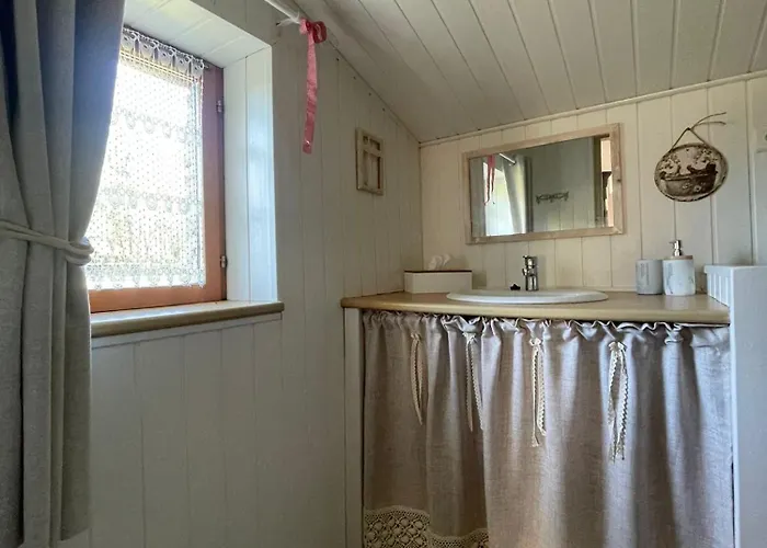 Alpstuga Mas D'ambayrac D' Hotes Et *